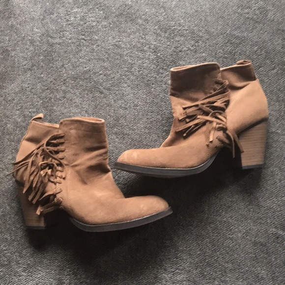 Tan rampage booties with fringe. Worn a few times. Very comfy and cute! - Picture 2 of 3